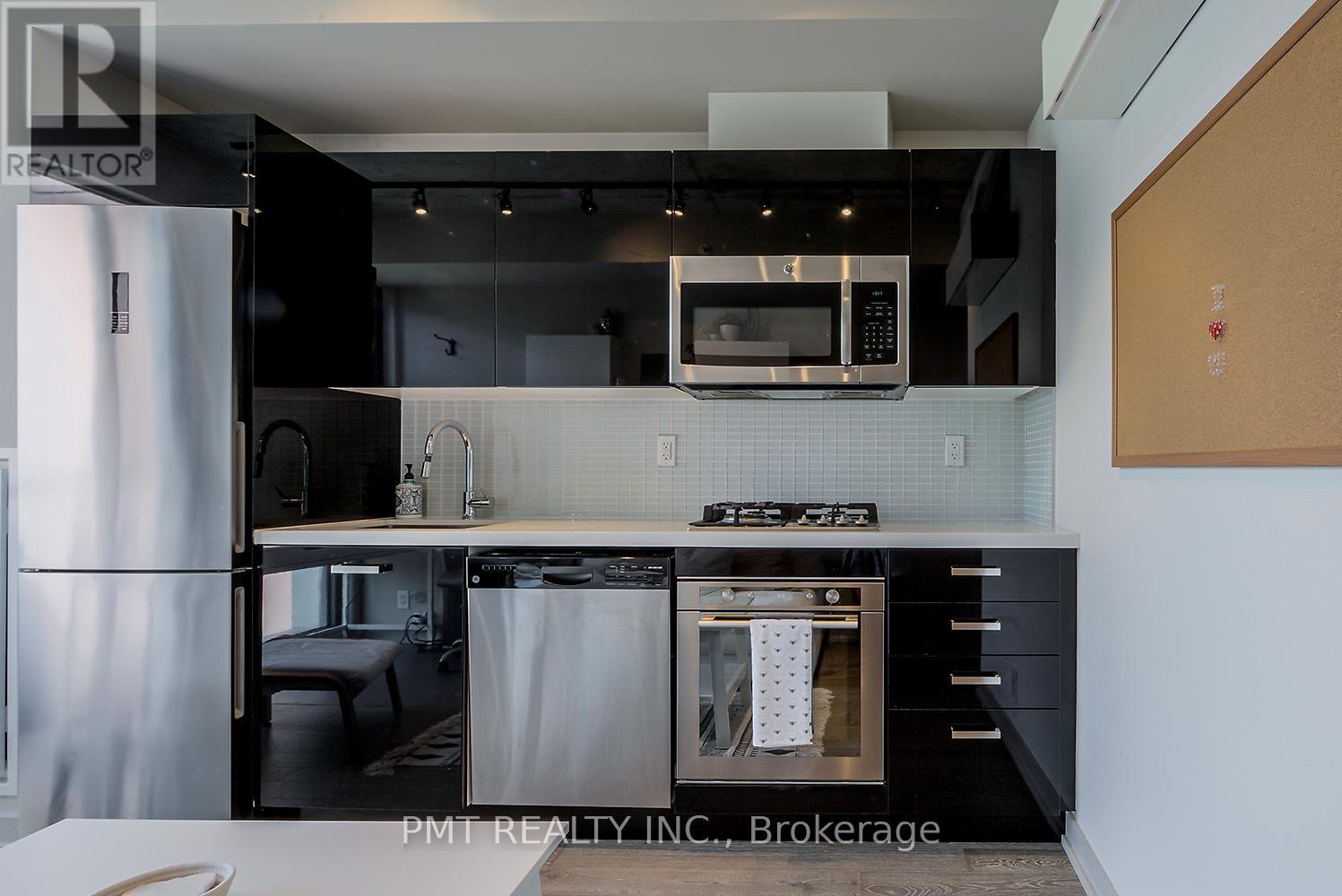 804 - 39 Brant Street, Toronto, Ontario  M5V 0M8 - Photo 8 - C12904782