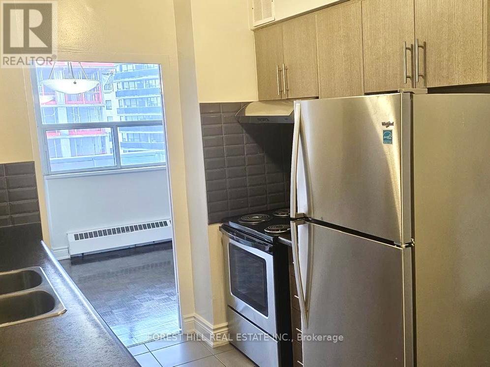 708 - 35 Esterbrooke Avenue, Toronto (Don Valley Village), Ontario  M2J 2C6 - Photo 4 - C12904796