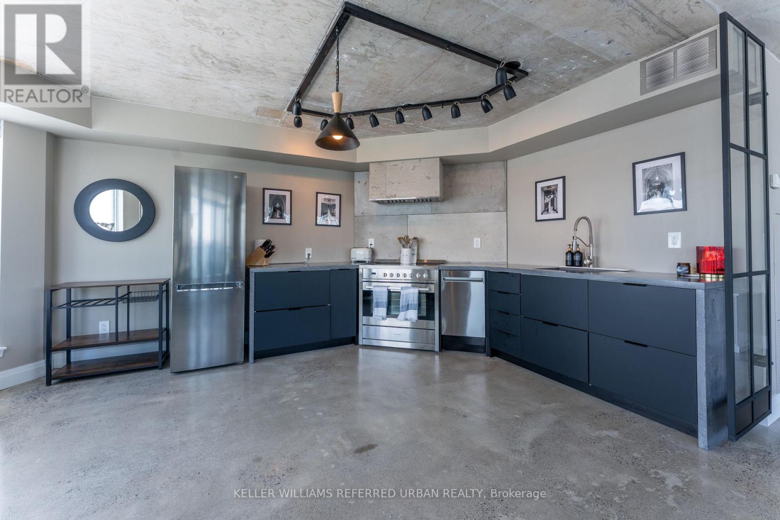 801 - 340 Watson Street W, Whitby, Ontario  L1N 9G1 - Photo 2 - E12904736