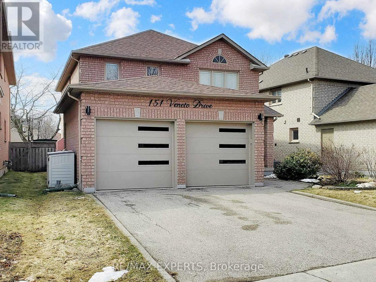 151 Veneto Drive, Vaughan, Ontario  L4L 8X6 - Photo 2 - N12904790