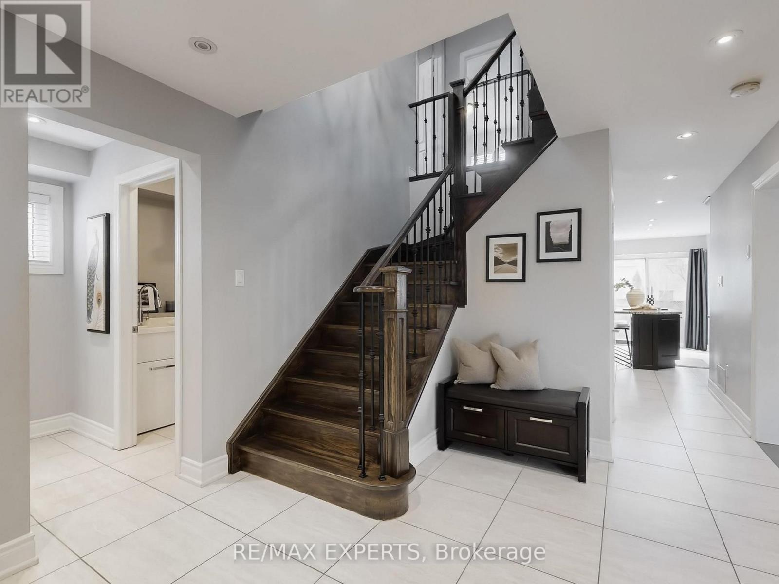 151 Veneto Drive, Vaughan, Ontario  L4L 8X6 - Photo 24 - N12904790