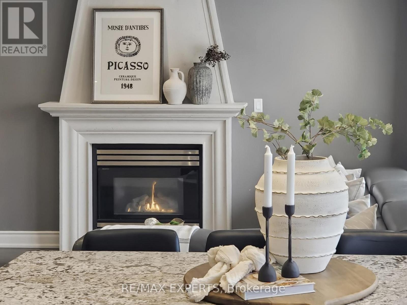 151 Veneto Drive, Vaughan, Ontario  L4L 8X6 - Photo 7 - N12904790