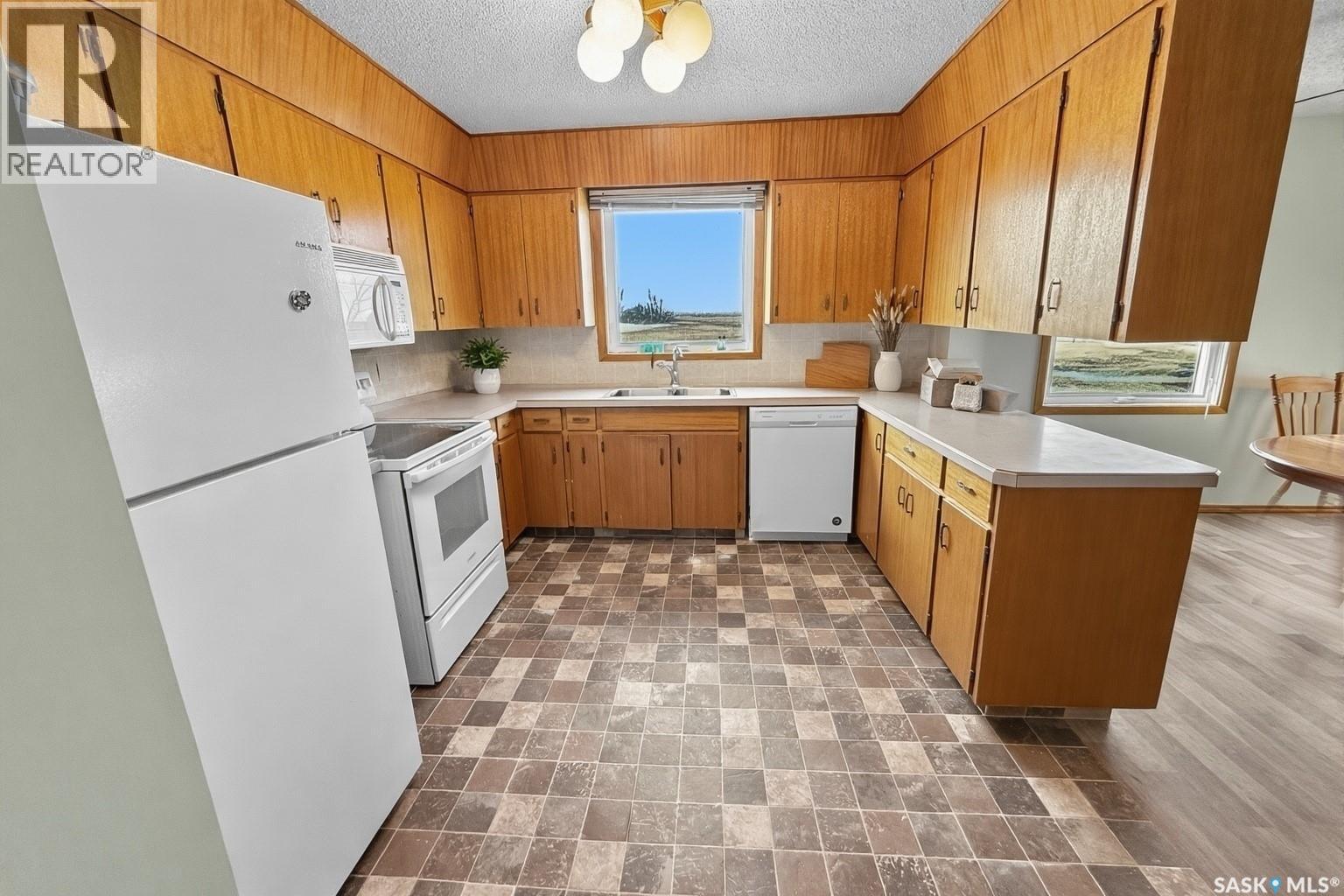 13 Smith Street, Stewart Valley, Saskatchewan  S0N 2P0 - Photo 3 - SK030766