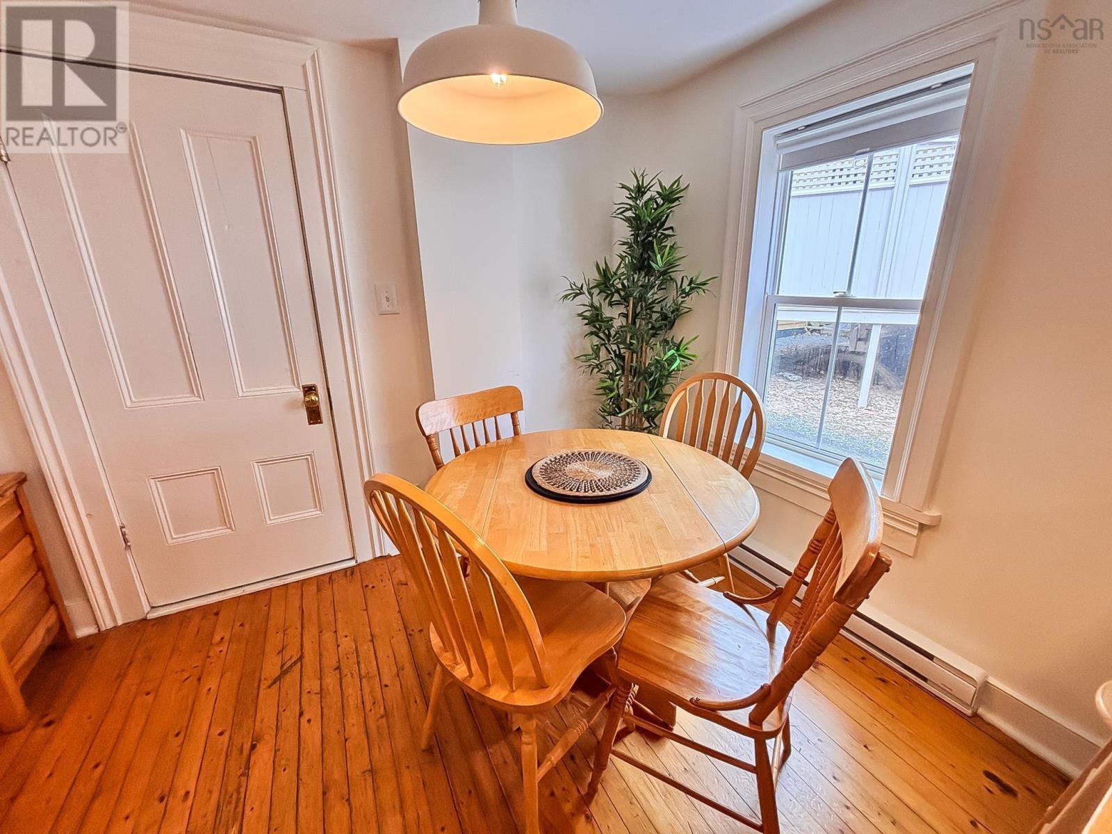 9 Prince Street, Lunenburg, Nova Scotia  B0J 2C0 - Photo 10 - 202604993