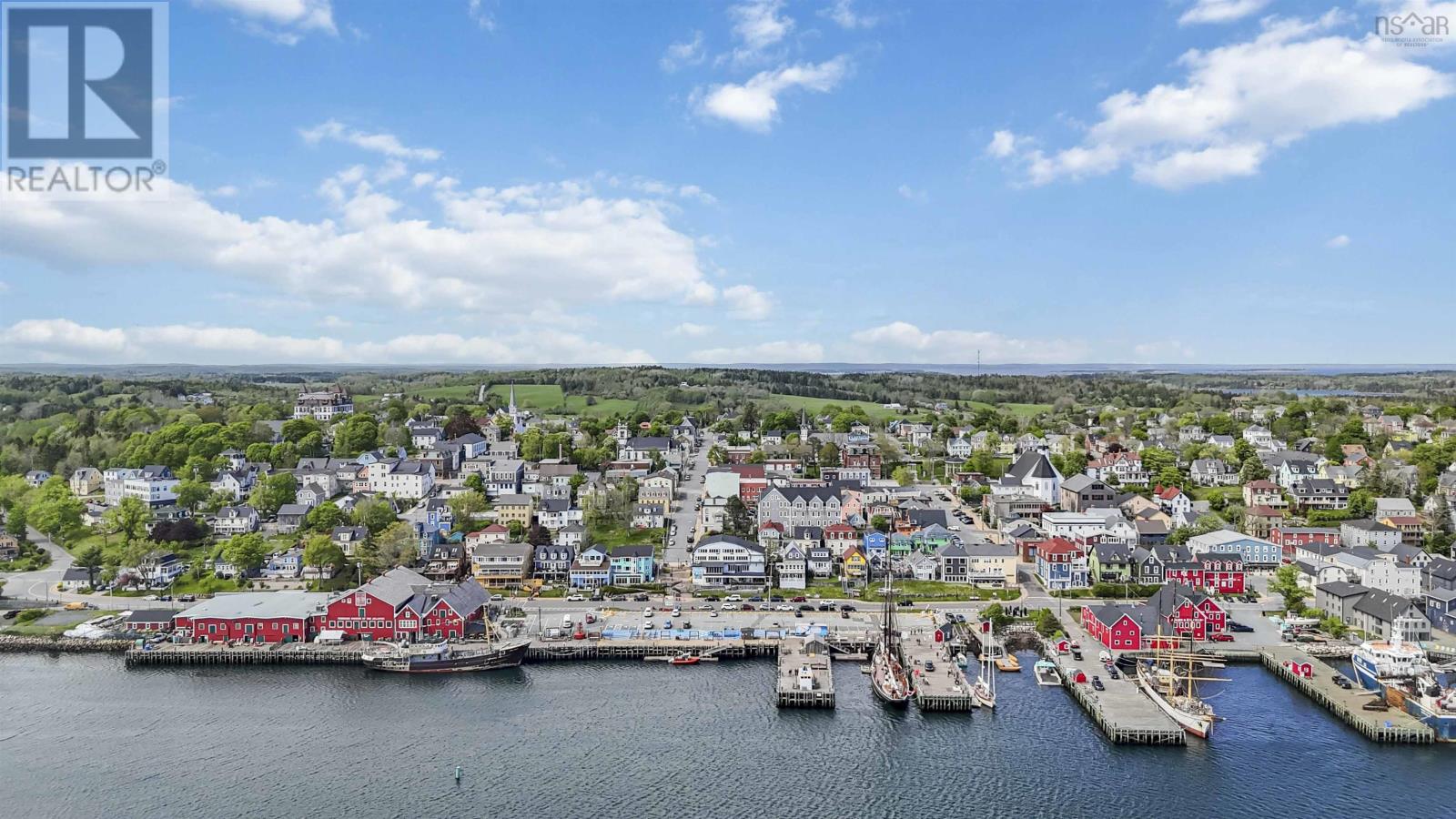 9 Prince Street, Lunenburg, Nova Scotia  B0J 2C0 - Photo 3 - 202605013