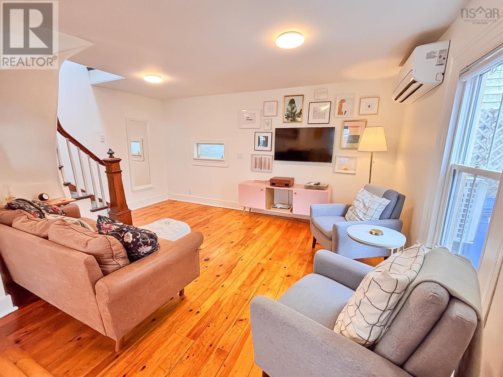 9 Prince Street, Lunenburg, Nova Scotia  B0J 2C0 - Photo 19 - 202605013