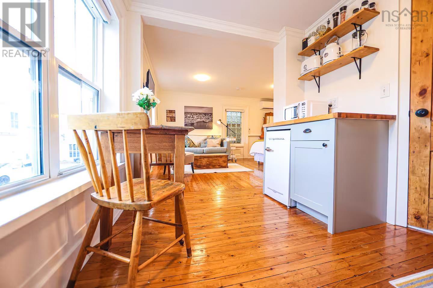 9 Prince Street, Lunenburg, Nova Scotia  B0J 2C0 - Photo 6 - 202605013