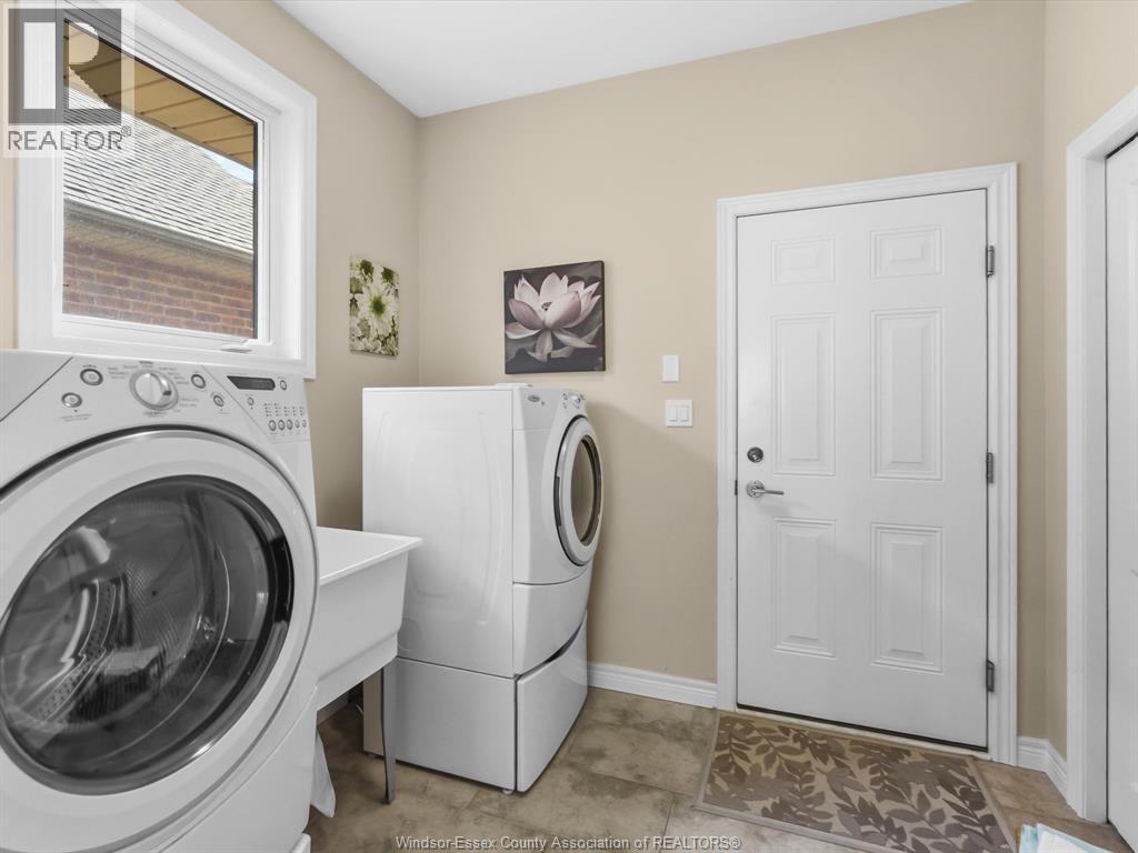 2100 Angelina, Lasalle, Ontario  N9H 0A3 - Photo 32 - 26005814