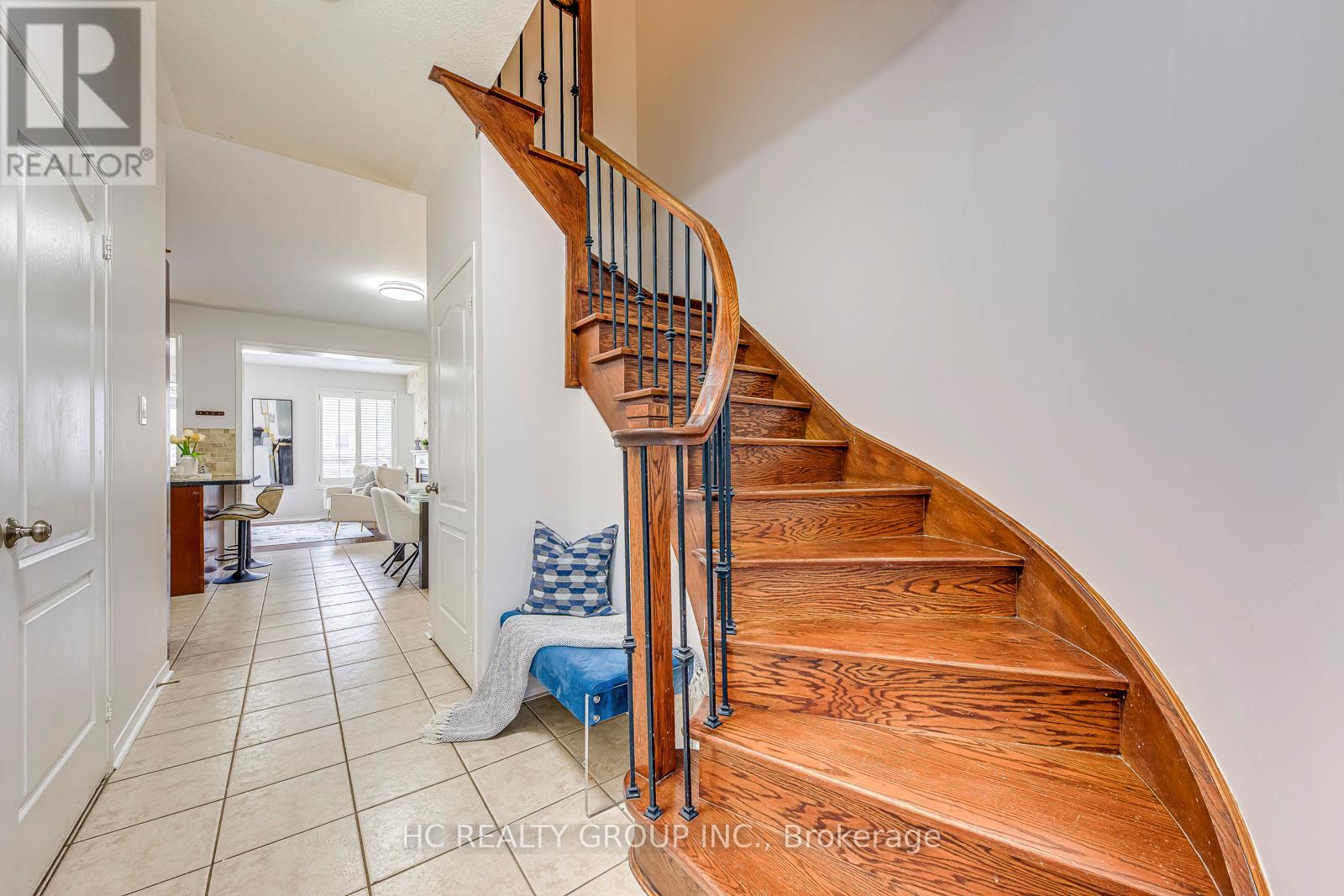 2344 Stone Glen Crescent, Oakville, Ontario  L6M 0C7 - Photo 15 - W12904760