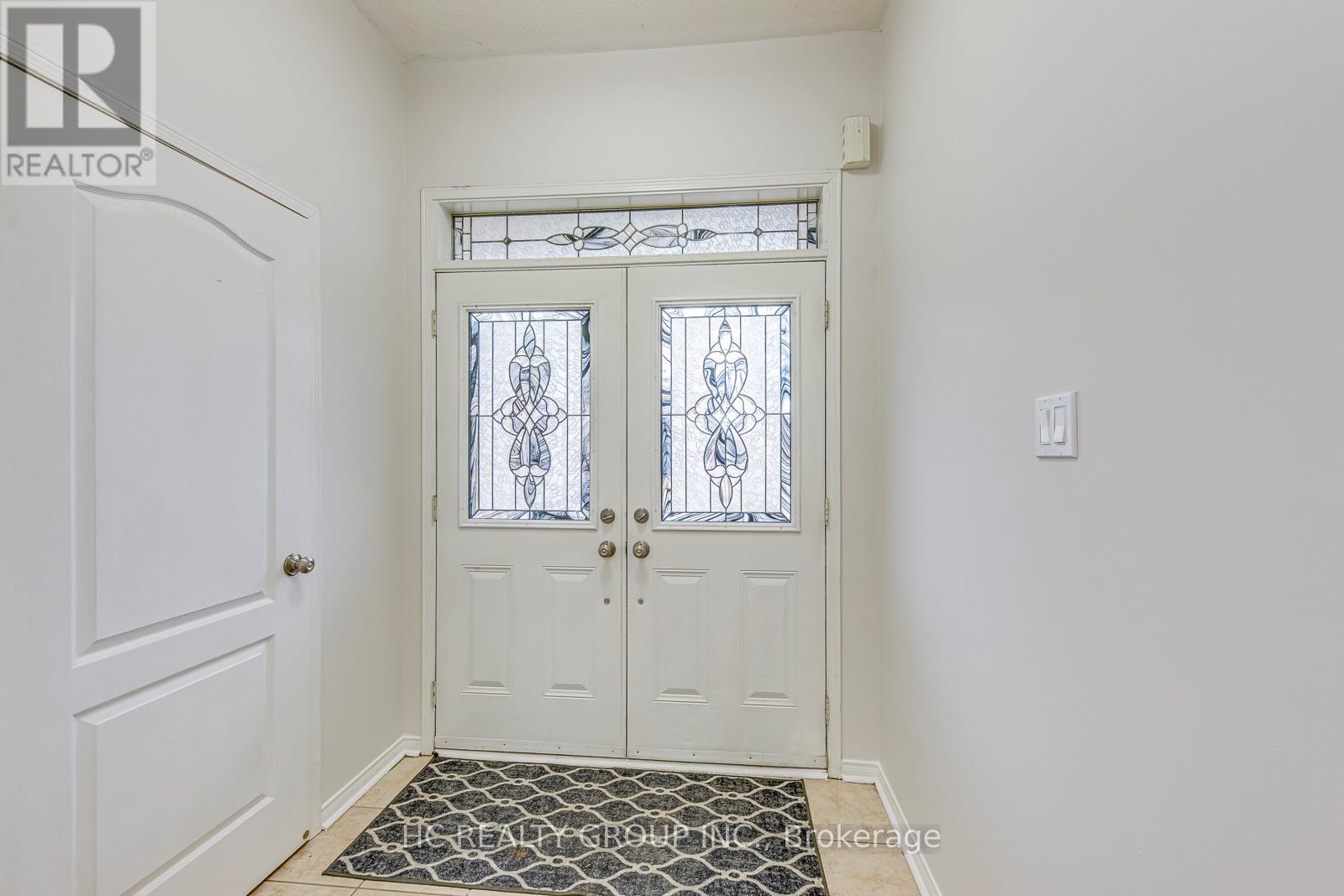 2344 Stone Glen Crescent, Oakville, Ontario  L6M 0C7 - Photo 3 - W12904760