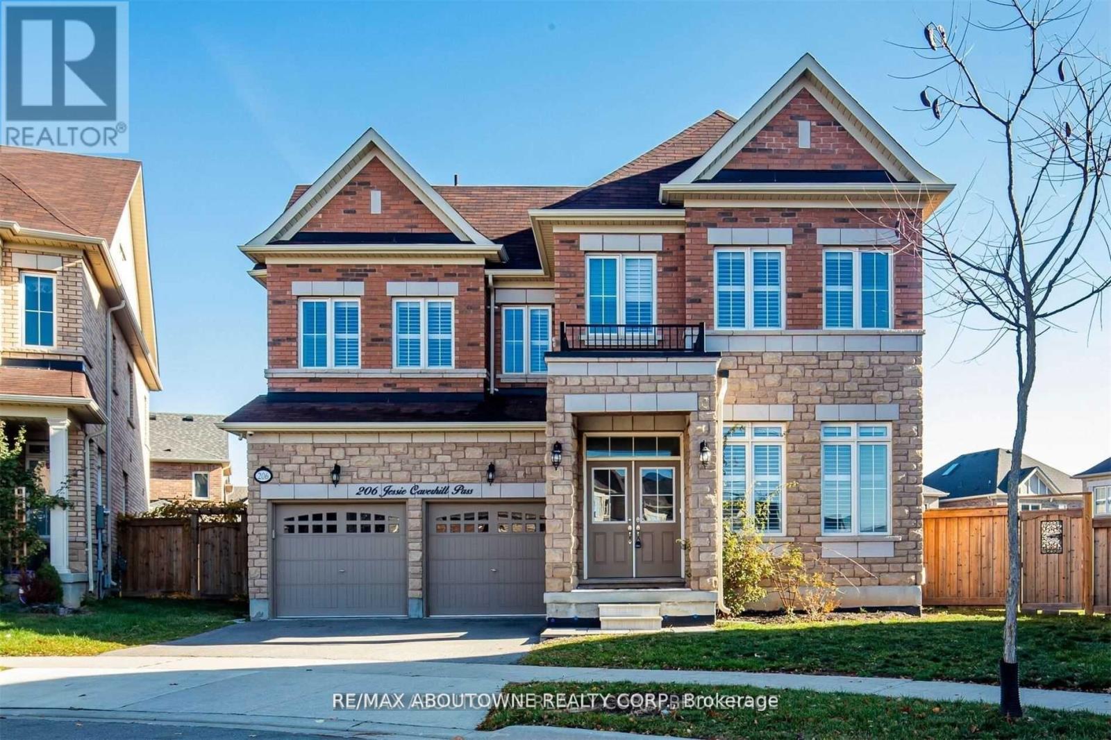 206 JESSIE CAVERHILL PASSAGE, Oakville, Ontario