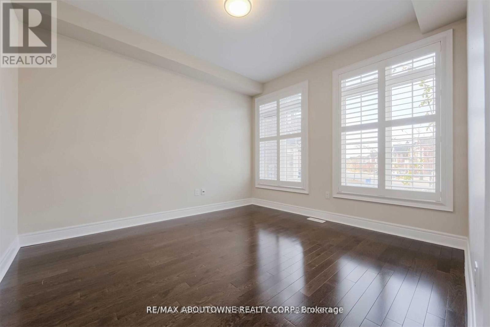 206 Jessie Caverhill Passage, Oakville, Ontario  L6M 0Z6 - Photo 14 - W12904780