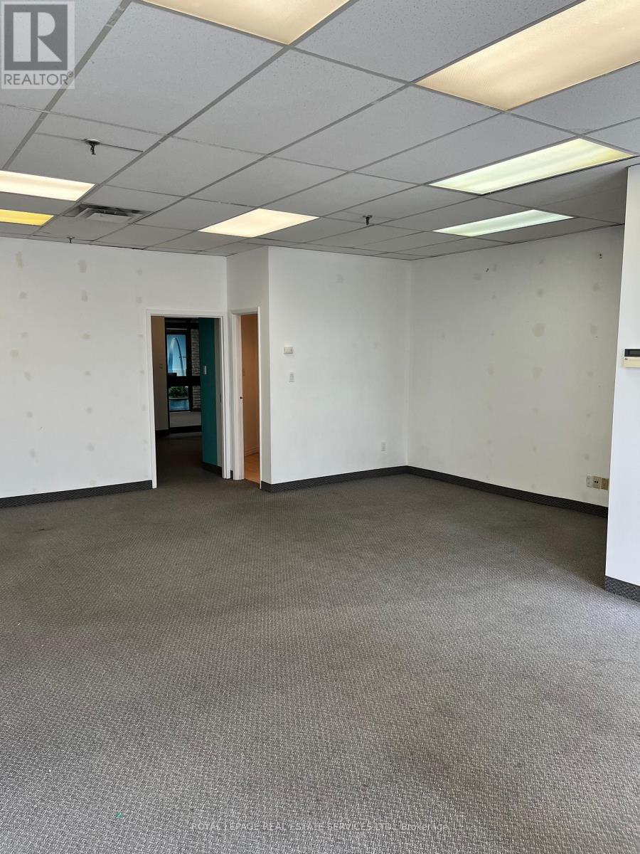 124 - 557 Dixon Road, Toronto, Ontario  M9W 6K1 - Photo 6 - W12904788