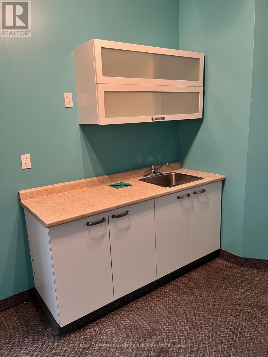 124 - 557 Dixon Road, Toronto, Ontario  M9W 6K1 - Photo 7 - W12904788