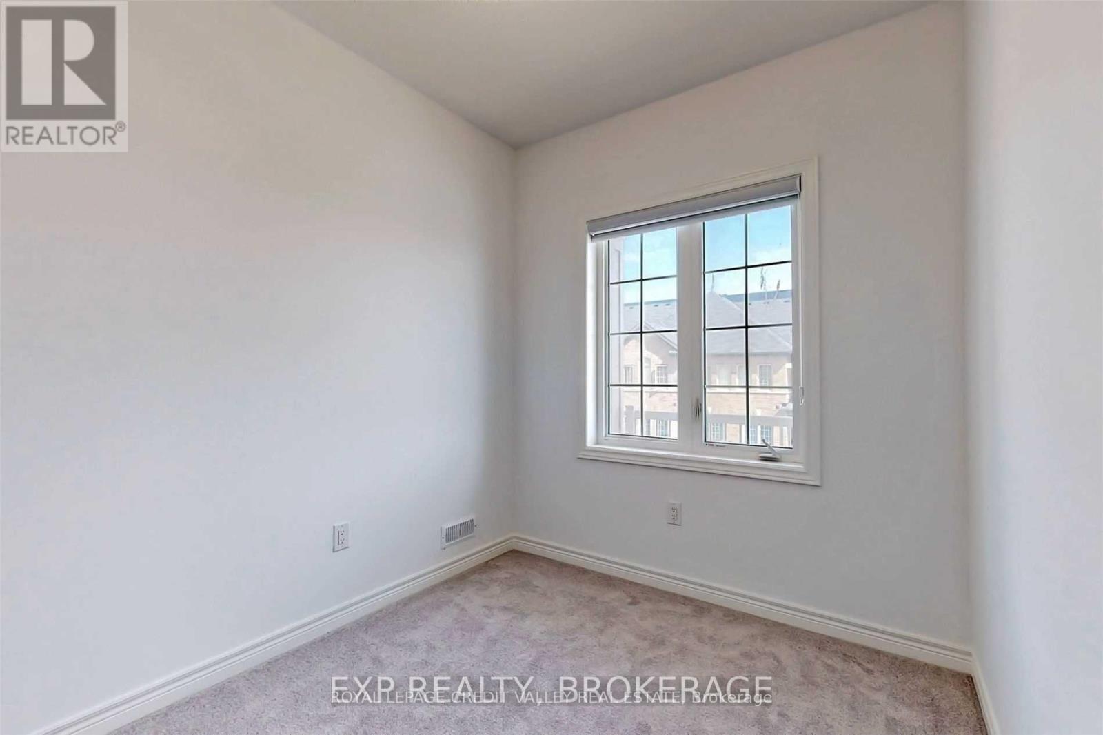 4 Haymarket Drive, Brampton, Ontario  L4A 5C3 - Photo 14 - W12904810