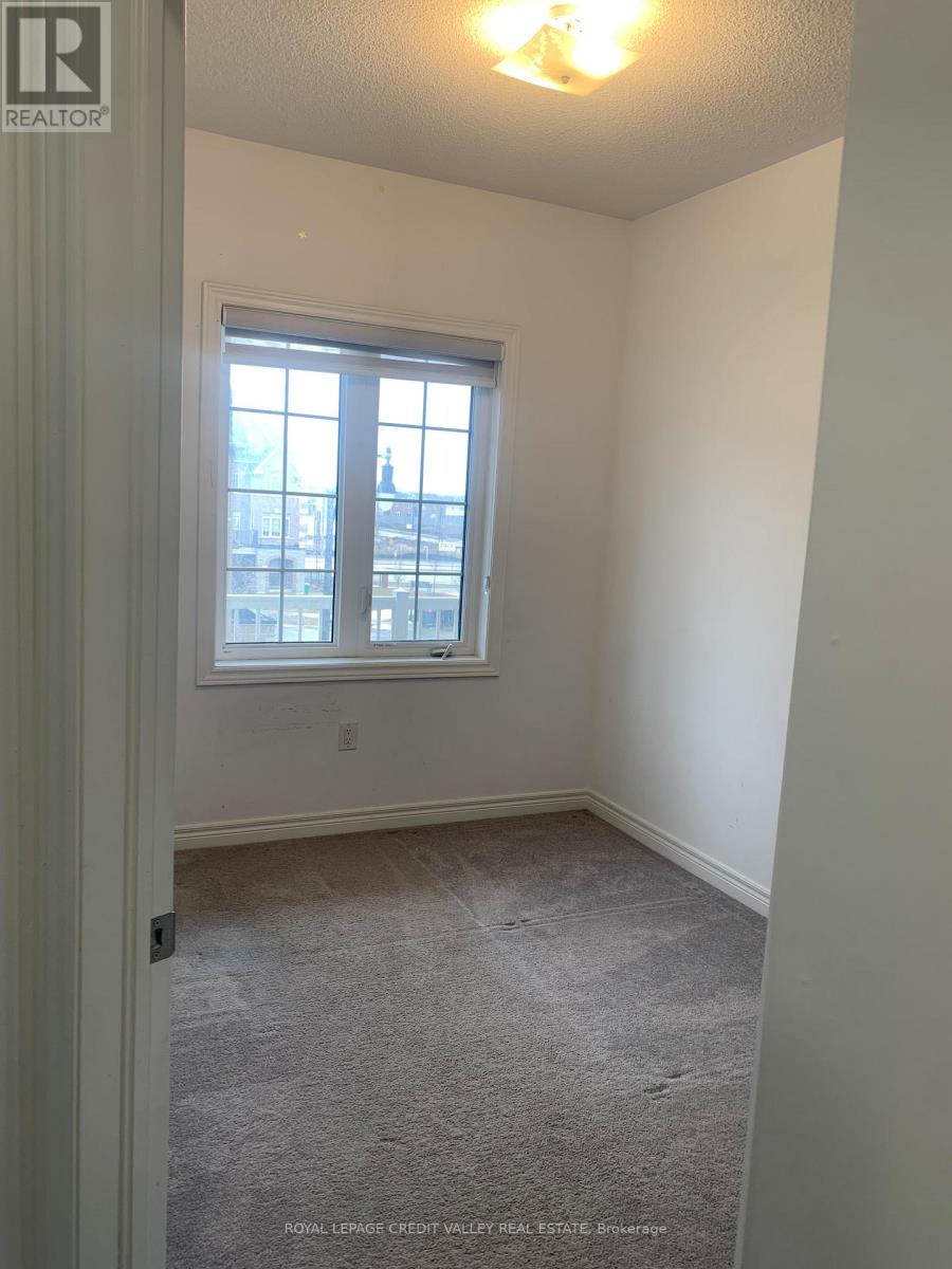 4 Haymarket Drive, Brampton, Ontario  L4A 5C3 - Photo 17 - W12904810