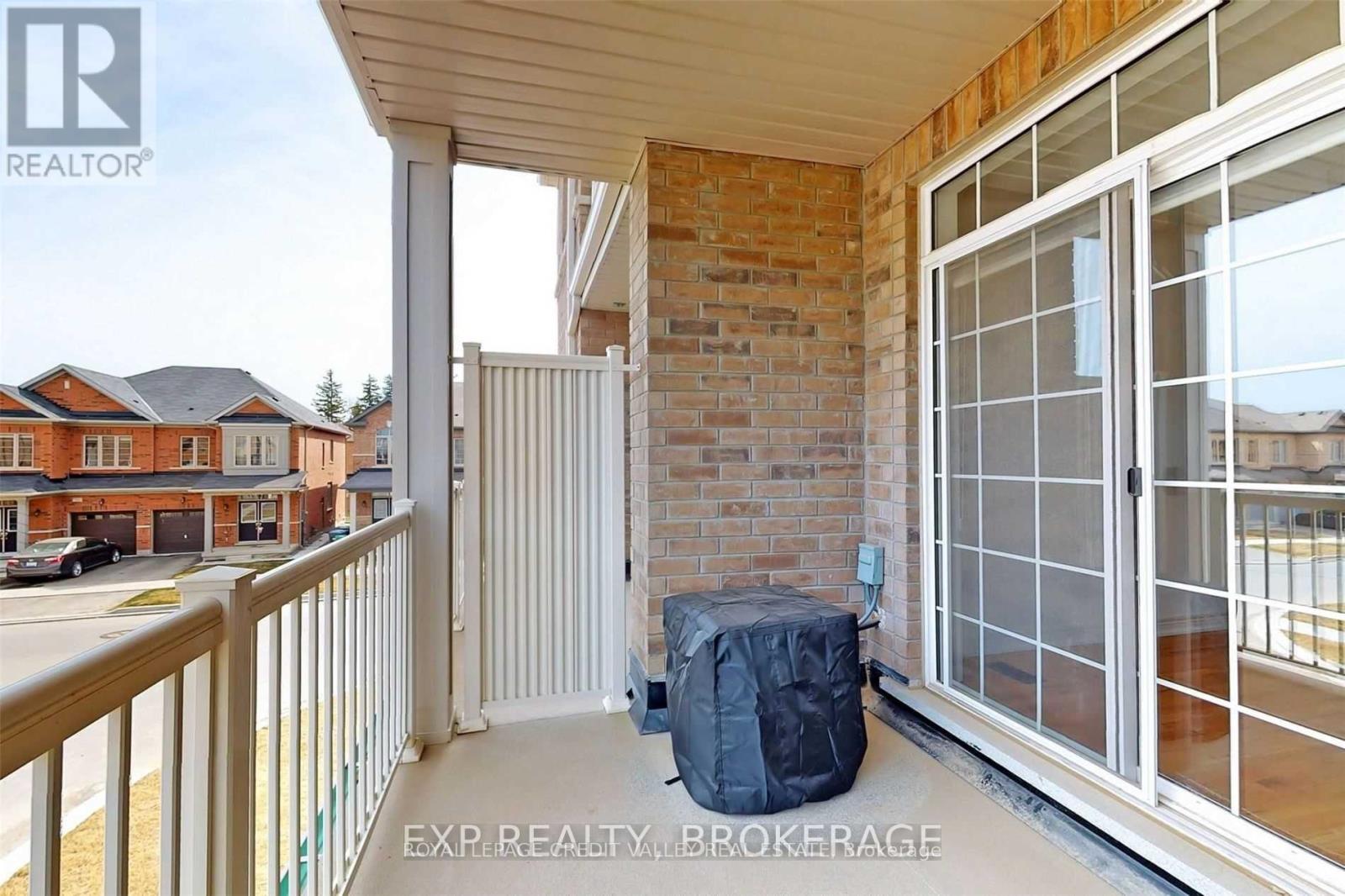 4 Haymarket Drive, Brampton, Ontario  L4A 5C3 - Photo 27 - W12904810