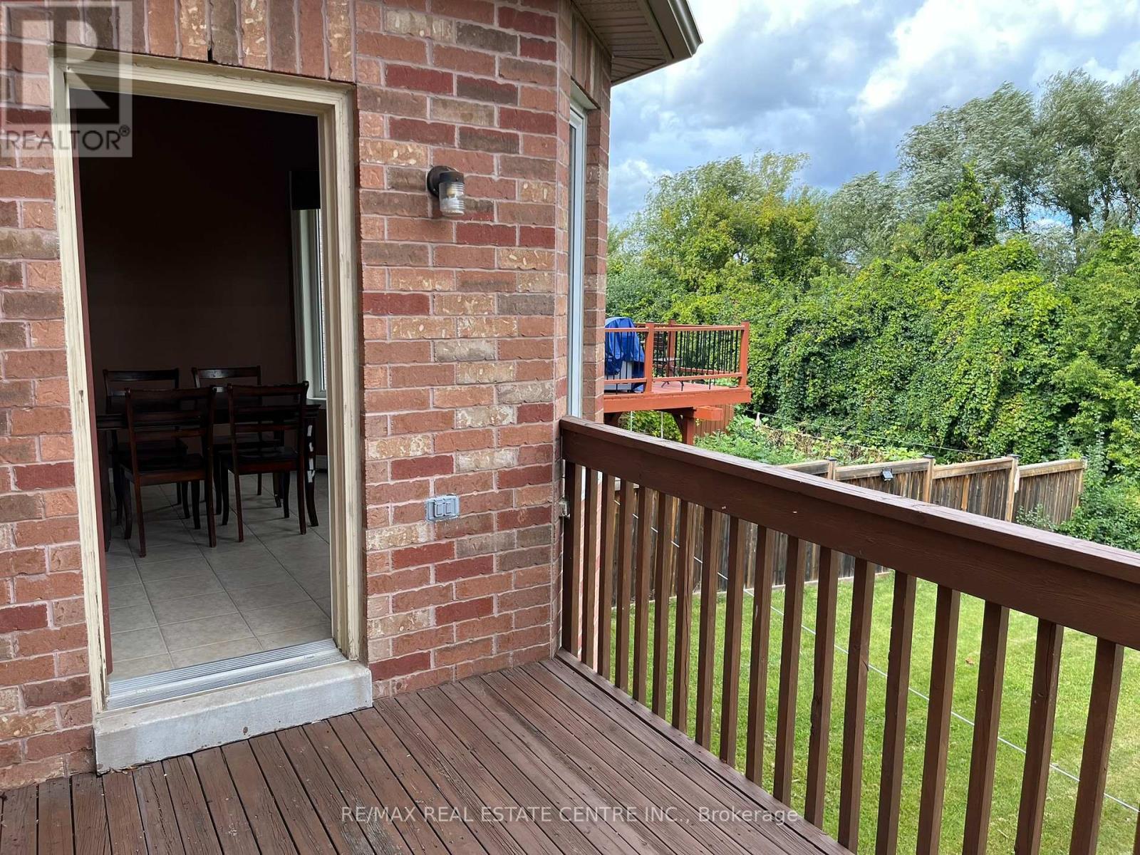 51 River Heights Drive, Brampton, Ontario  L6P 2N5 - Photo 16 - W12904814