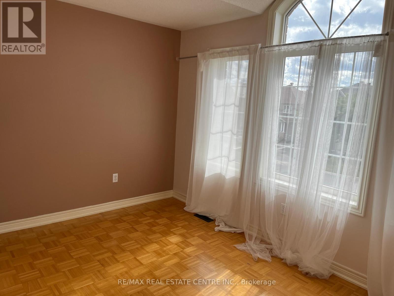 51 River Heights Drive, Brampton, Ontario  L6P 2N5 - Photo 32 - W12904814