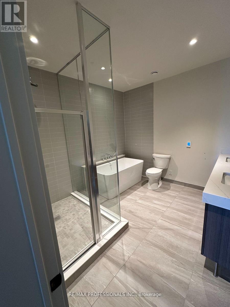 410 - 123 Maurice Drive, Oakville, Ontario  L6K 2W6 - Photo 13 - W12904822