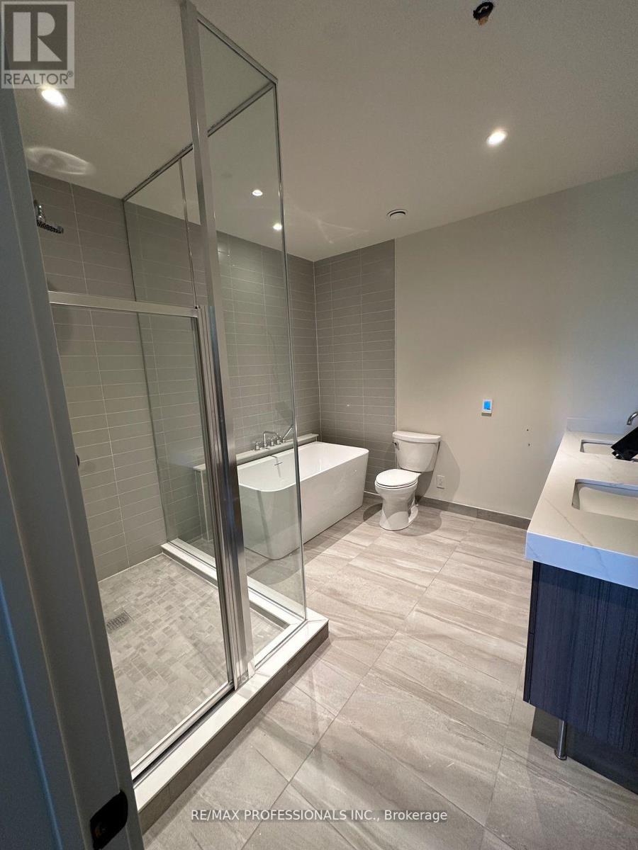 410 - 123 Maurice Drive, Oakville, Ontario  L6K 2W6 - Photo 14 - W12904822