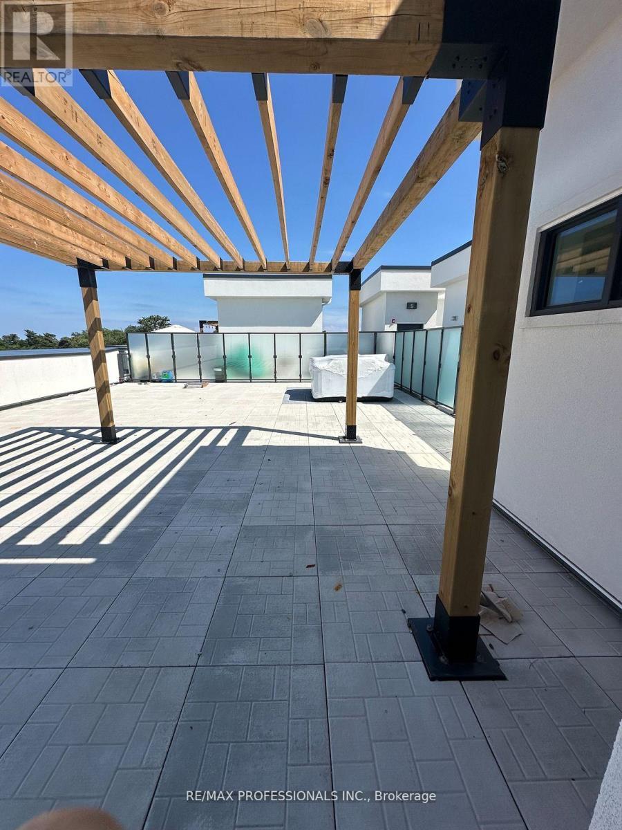 410 - 123 Maurice Drive, Oakville, Ontario  L6K 2W6 - Photo 26 - W12904822