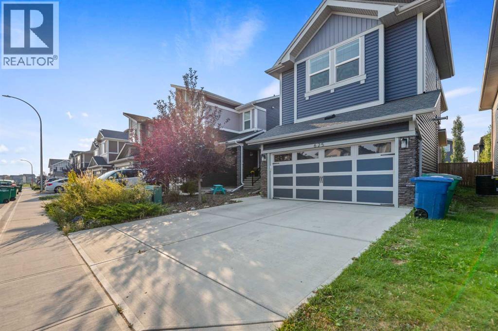 625 Midtown Place Sw, Airdrie, Alberta  T4B 4E3 - Photo 2 - A2287948