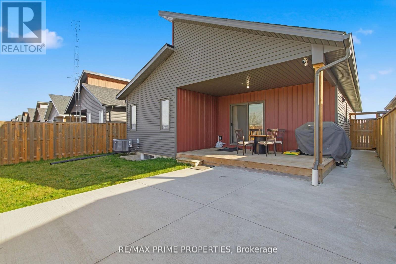 110 Moonstone Crescent, Chatham-Kent, Ontario  N7M 0S2 - Photo 26 - X12904754