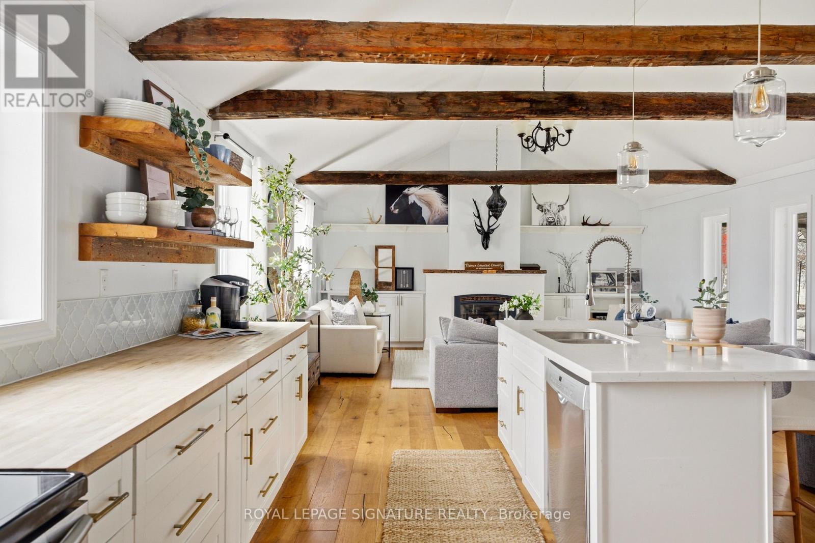 217 Greer Road, Prince Edward County, Ontario  K0K 3L0 - Photo 5 - X12904806