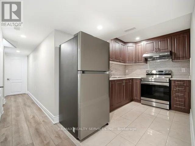 61 Vezna Crescent, Brampton, Ontario  L6X 5K5 - Photo 26 - W12785504