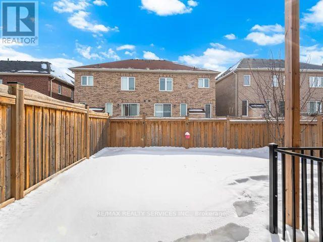 61 Vezna Crescent, Brampton, Ontario  L6X 5K5 - Photo 38 - W12785504