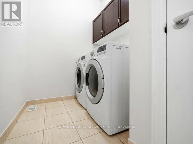 61 Vezna Crescent, Brampton, Ontario  L6X 5K5 - Photo 24 - W12785504