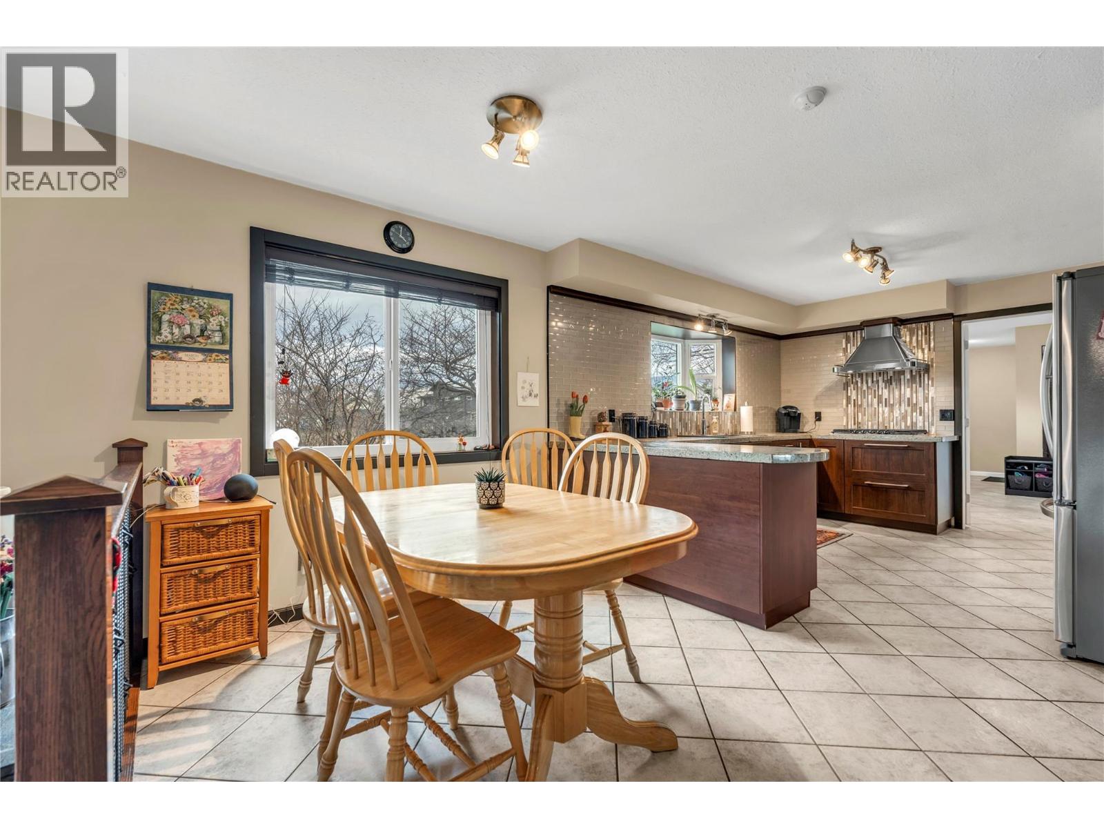 10112 Beavis Place, Summerland, British Columbia  V0H 1Z2 - Photo 10 - 10371513