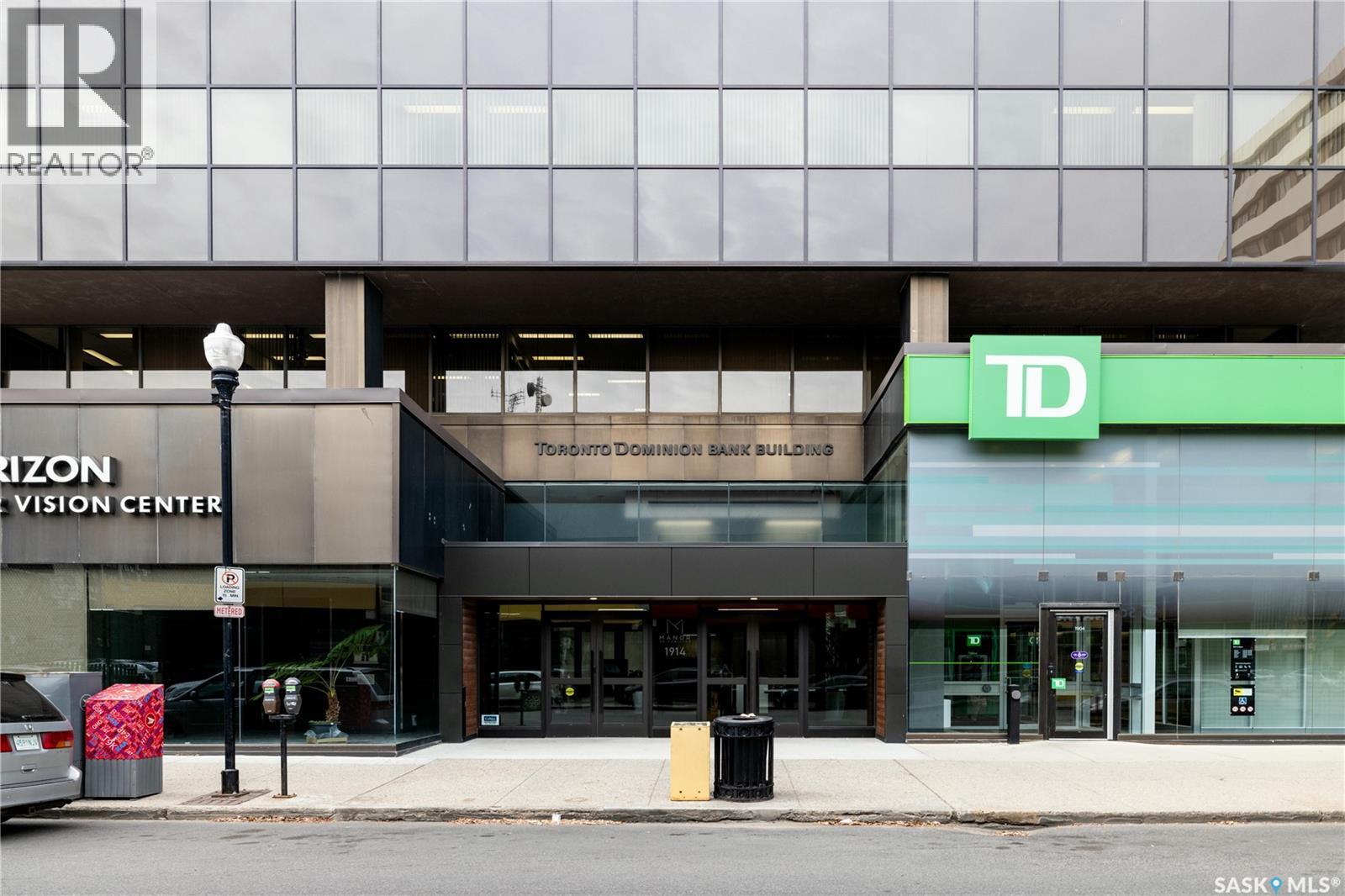 Ph208 1914 Hamilton Street, Regina, Saskatchewan  S4P 3N6 - Photo 3 - SK030917