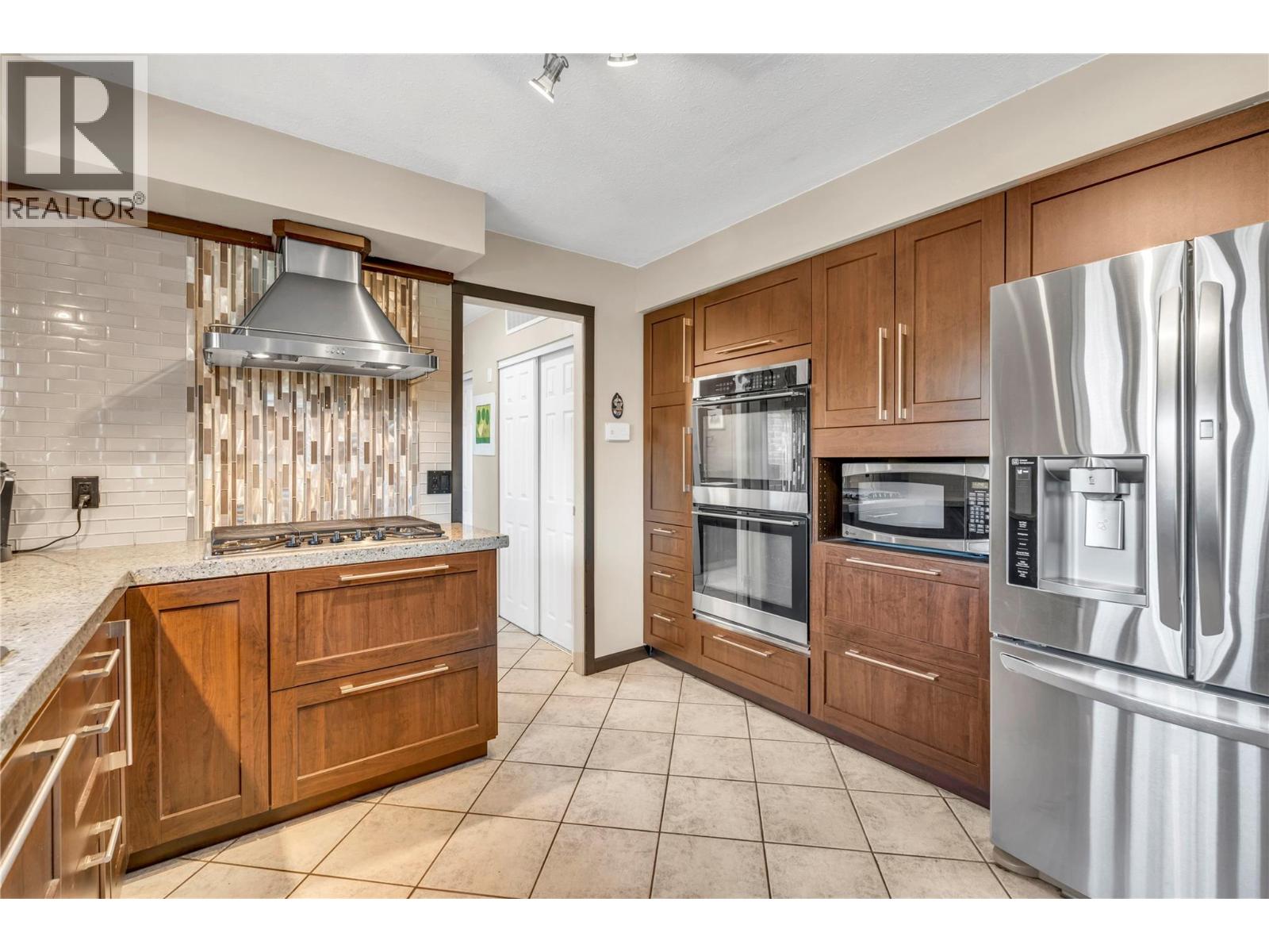 10112 Beavis Place, Summerland, British Columbia  V0H 1Z2 - Photo 17 - 10371513