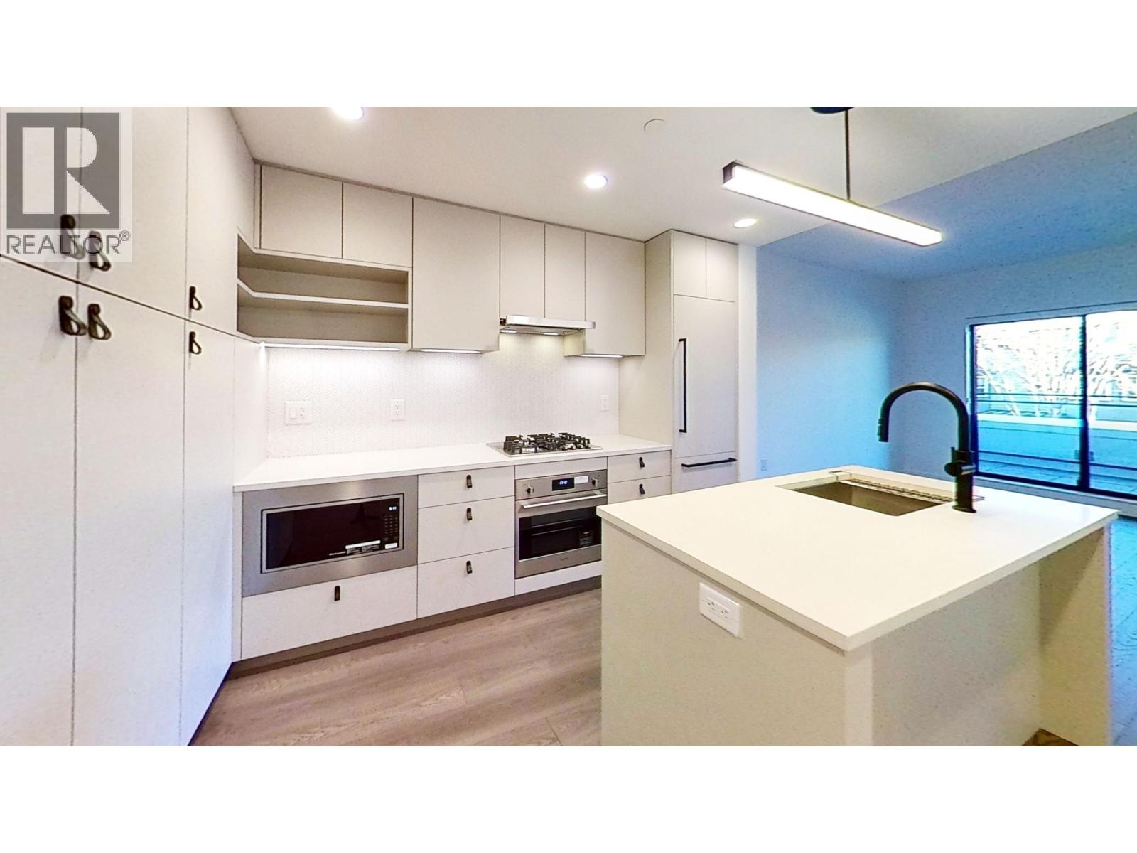 1680 E 12TH AVENUE, vancouver, British Columbia