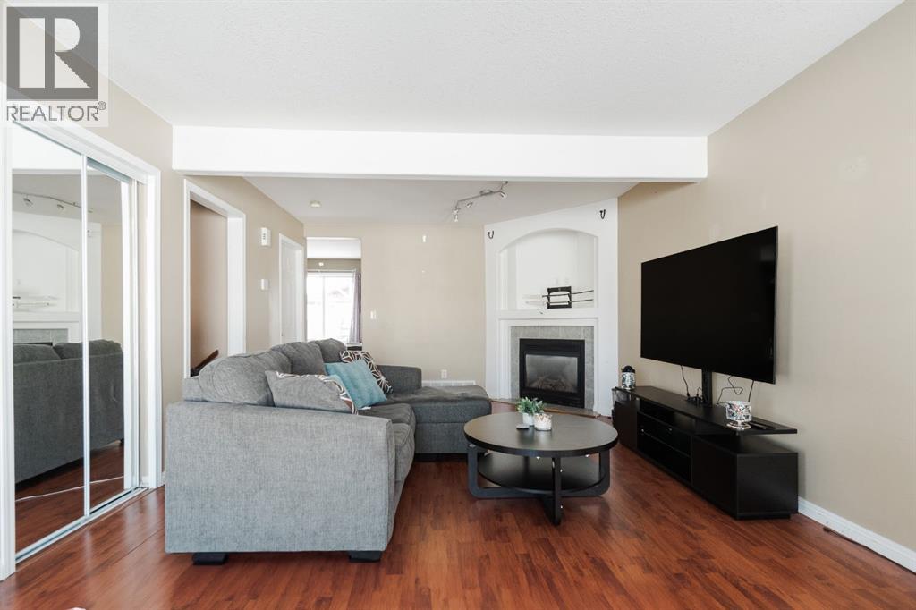 103 Bear Paw Drive, Fort Mcmurray, Alberta  T9K 2L8 - Photo 3 - A2289431