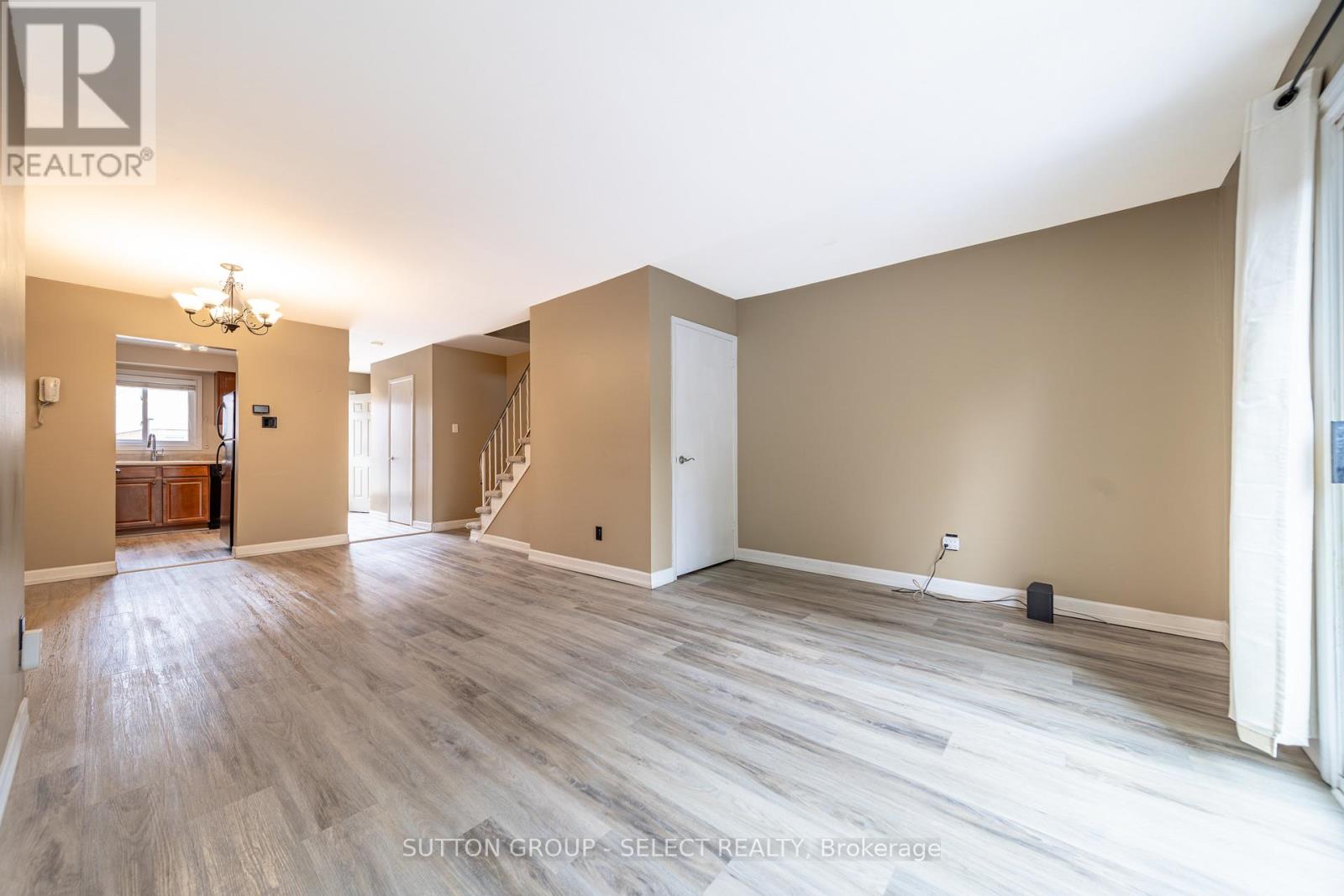 88 - 1328 Commissioners Road W, London South, Ontario  N6K 2Y6 - Photo 11 - X12904926