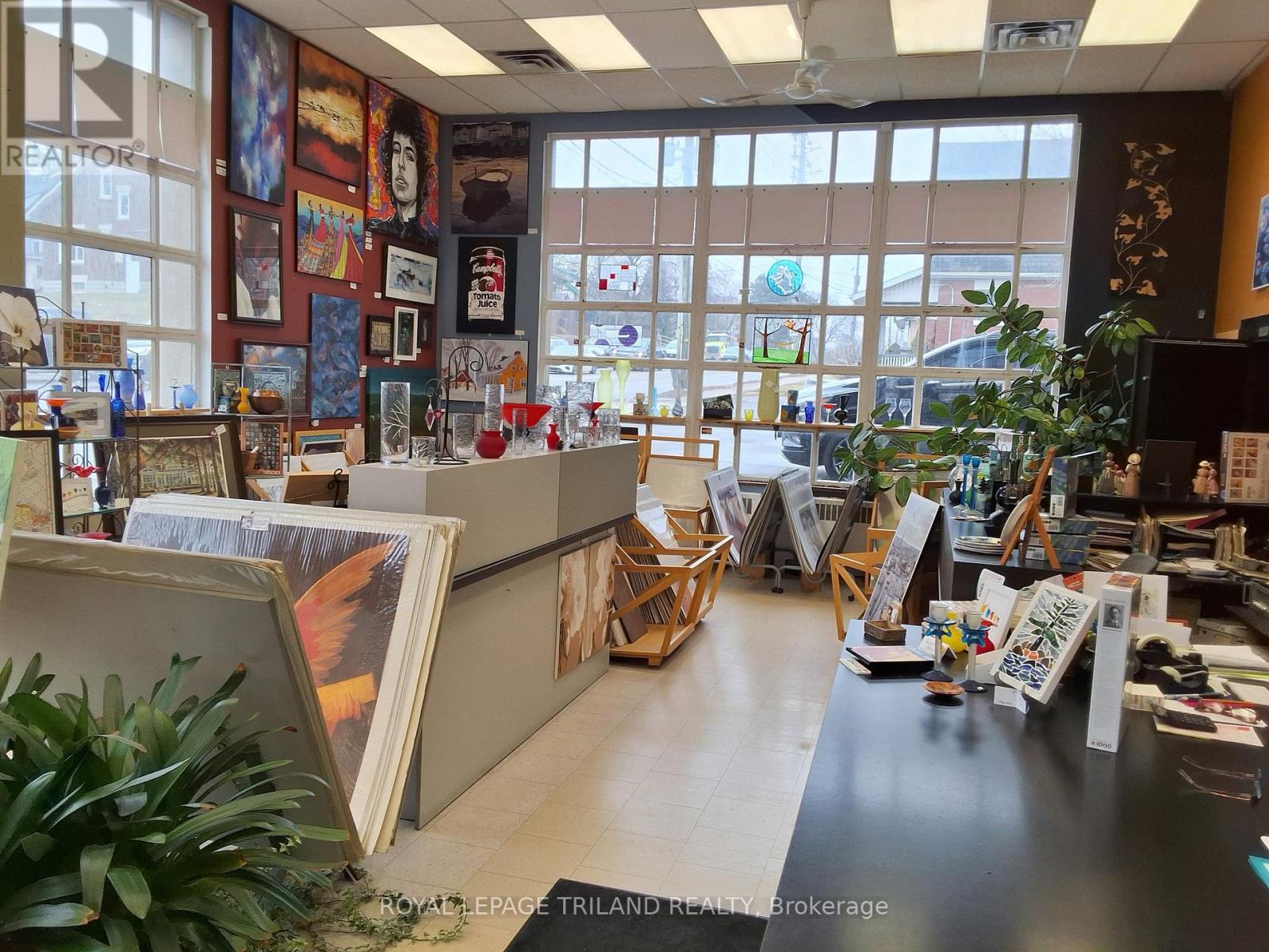 766 Adelaide Street N, London East, Ontario  N5Y 2L6 - Photo 5 - X12904956