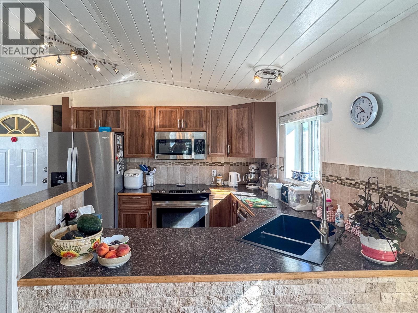 340 Mission Place, Cranbrook, British Columbia V1C 6M9 - Photo 9 - 10380182