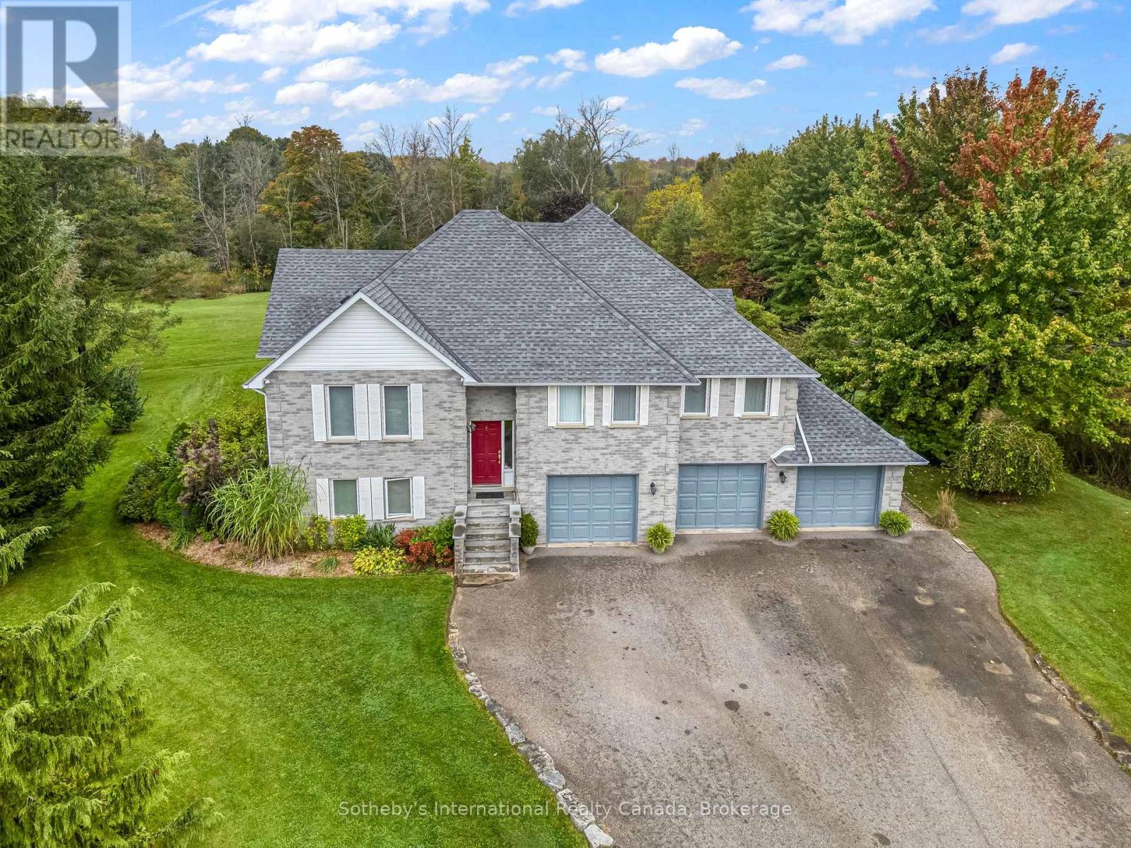 2091 Country Lane Court, Milton, Ontario  L0P 1J0 - Photo 3 - W12812318