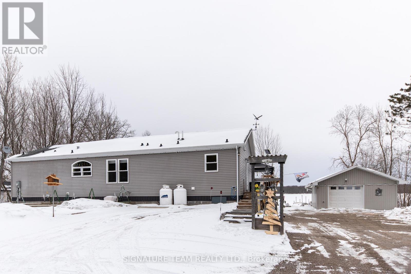 428 Lacroix Bay Road, Whitewater Region, Ontario  K0J 2L0 - Photo 12 - X12904970