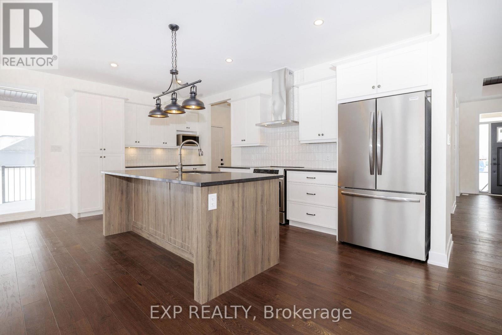 228 Trudeau Crescent, Russell, Ontario  K4R 1E5 - Photo 19 - X12904890