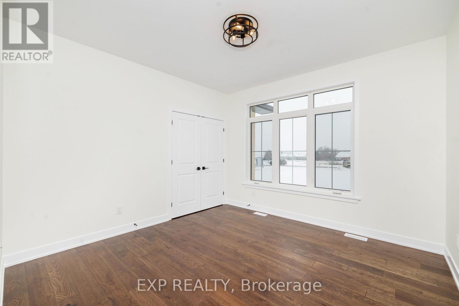 228 Trudeau Crescent, Russell, Ontario  K4R 1E5 - Photo 28 - X12904890