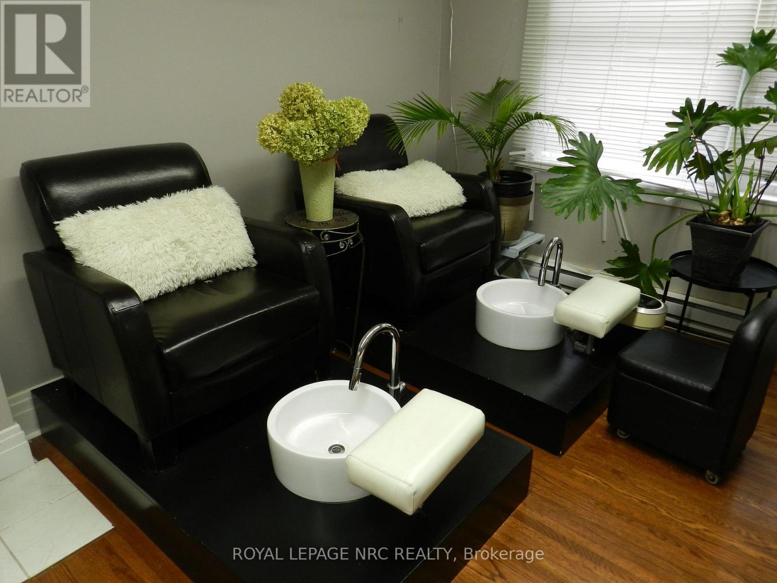 Unit # 3 - 6981 Lundy's Lane W, Niagara Falls, Ontario  L2G 1V9 - Photo 7 - X12904972