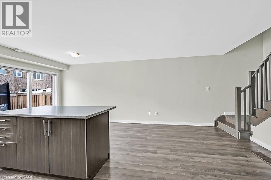 457 Queen Mary Drive, Brampton, Ontario  L7A 4L2 - Photo 8 - 40813897