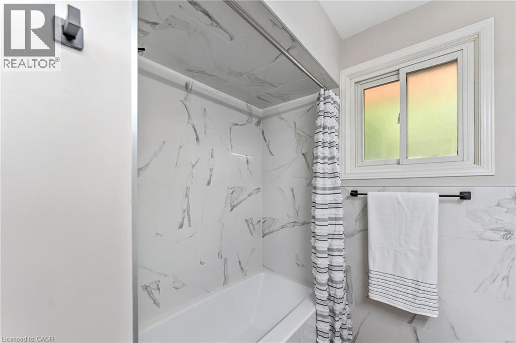 323 Hixon Road, Hamilton, Ontario  L8K 2C8 - Photo 21 - 40813871