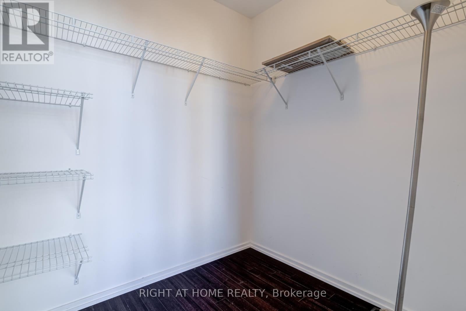 1109 - 75 St Nicholas Street, Toronto, Ontario  M4Y 0A5 - Photo 12 - C12904938