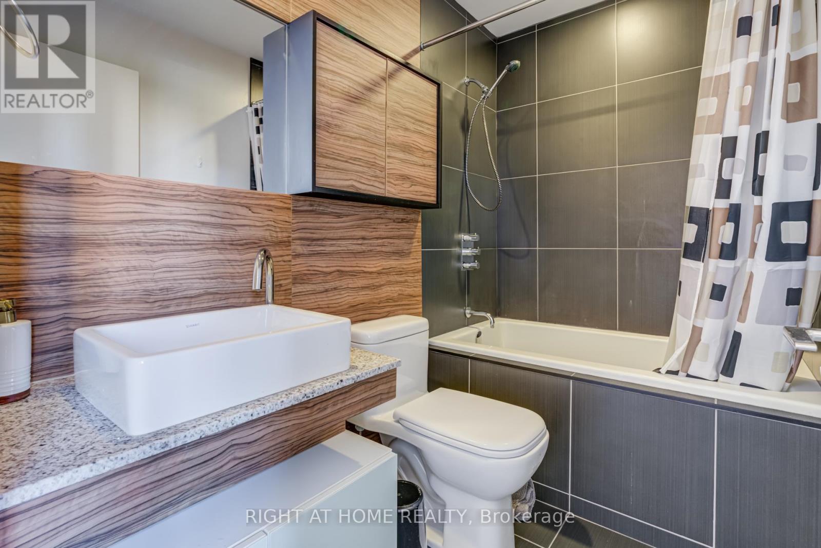 1109 - 75 St Nicholas Street, Toronto, Ontario  M4Y 0A5 - Photo 13 - C12904938