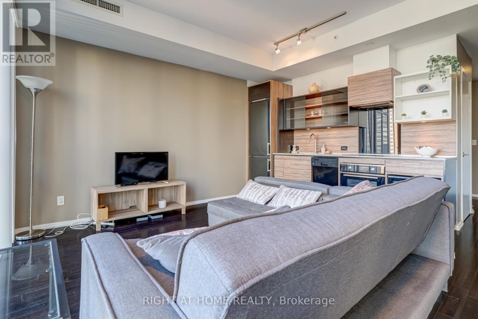 1109 - 75 St Nicholas Street, Toronto, Ontario  M4Y 0A5 - Photo 7 - C12904938